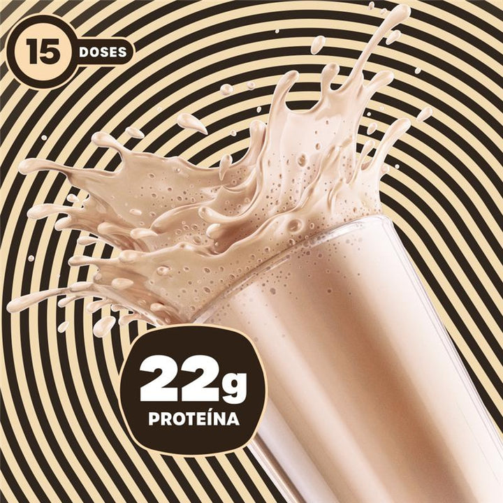 Shake de BOLD Whey sabor Milkshake de Baunilha com efeito de splash sobre fundo listrado bege